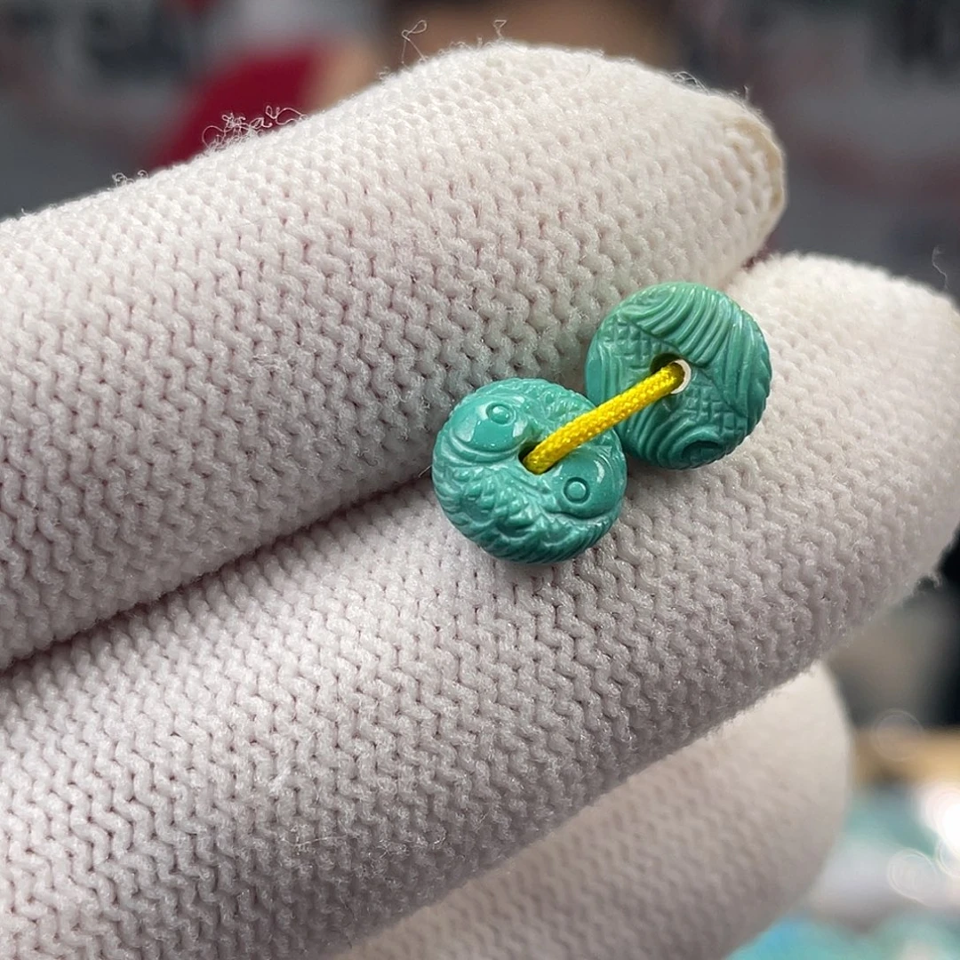 绿松石未镶嵌挂件