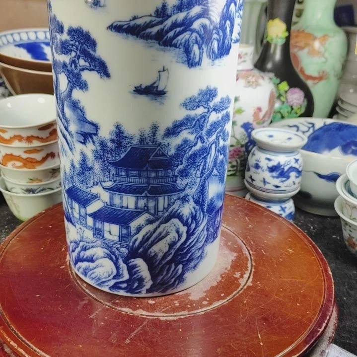 瓶意**在全手工制作的瓷器