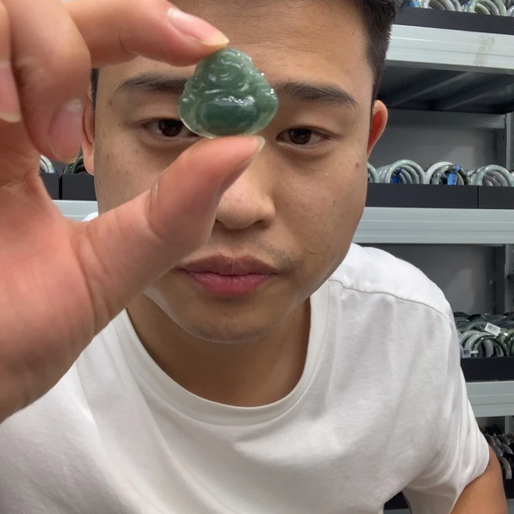 M***帅翡翠手镯未镶嵌23446777643！