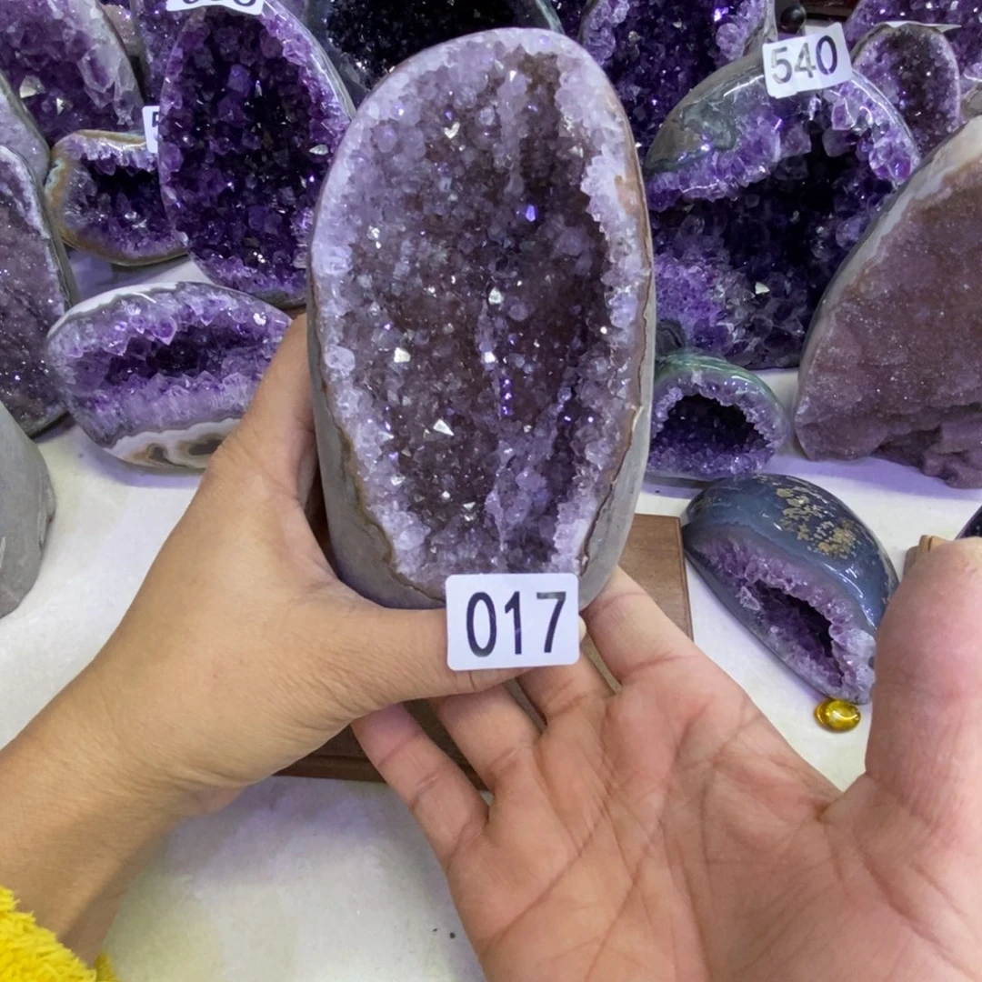 紫晶未镶嵌大型摆件（非配饰）