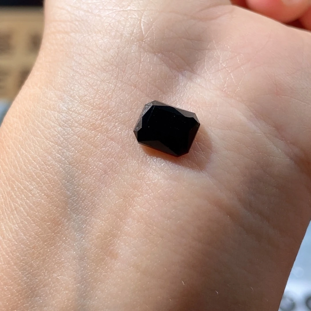 定制翡翠未镶嵌翡翠8.5×6.9×3.2