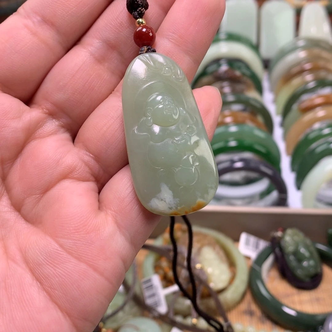 和田玉未镶嵌颈饰