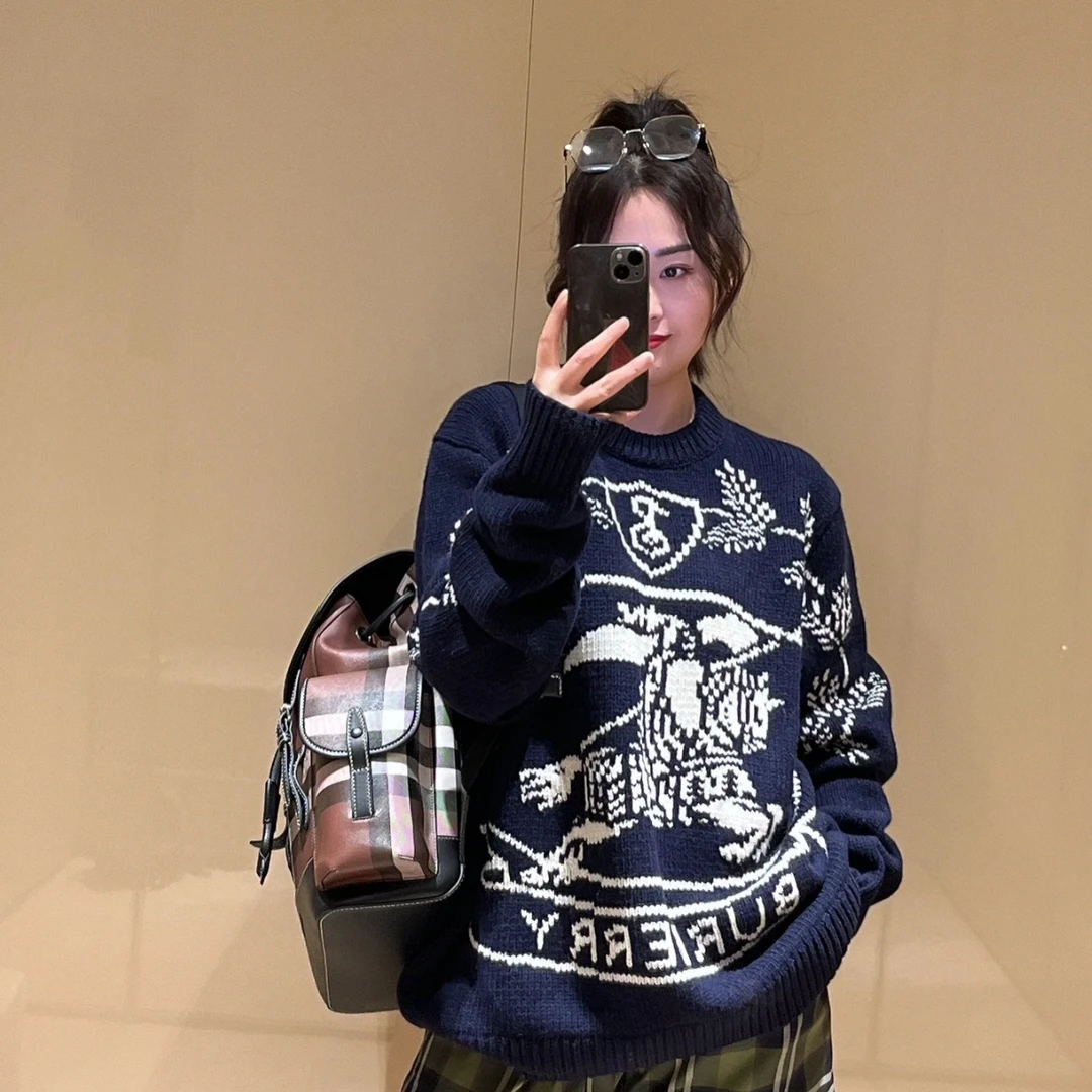 99新 BURBERRY/博柏利 深蓝色麦穗战马字母logo毛衣/xs码/38835