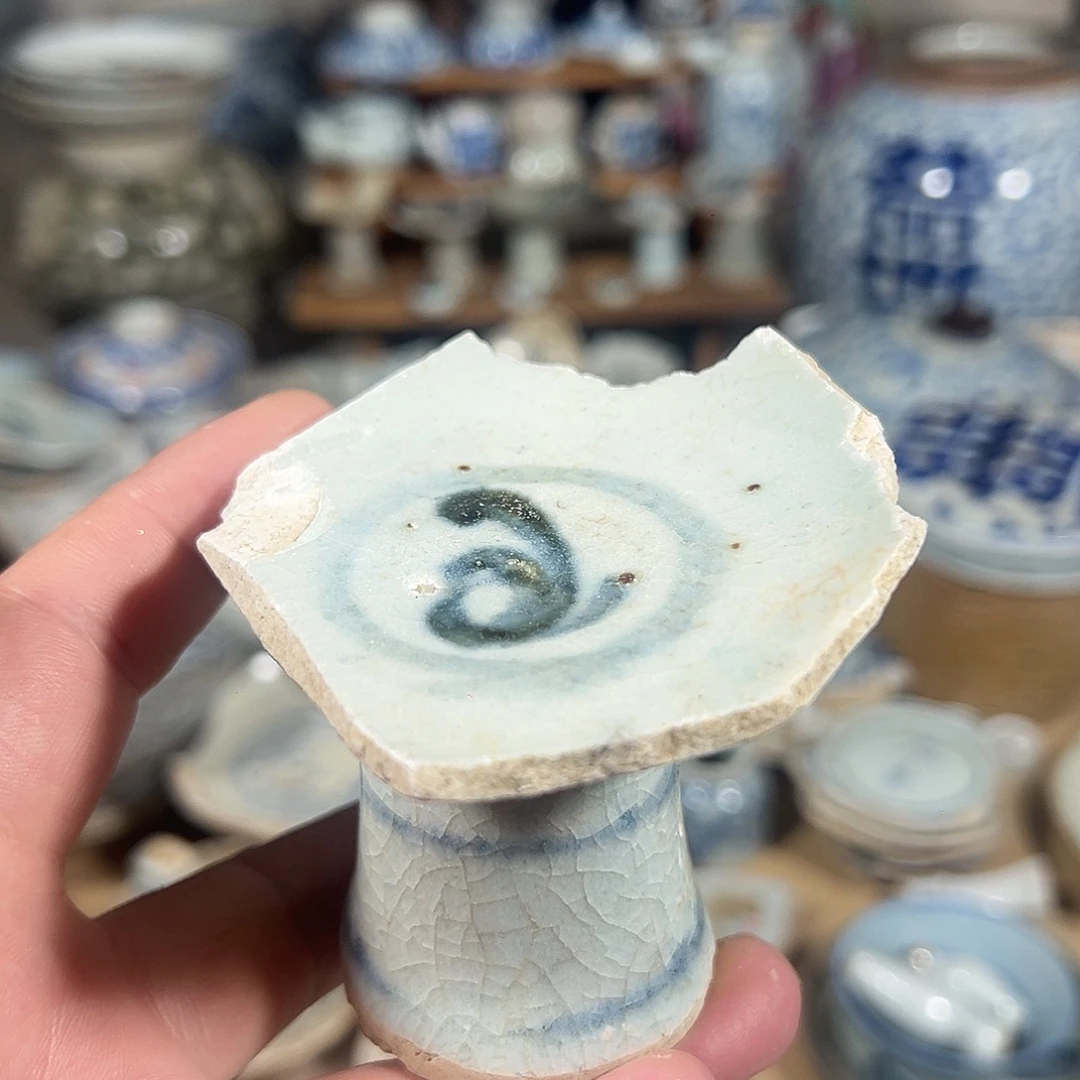 瓷片青花兰草高足杯瓷片标本，全场包邮