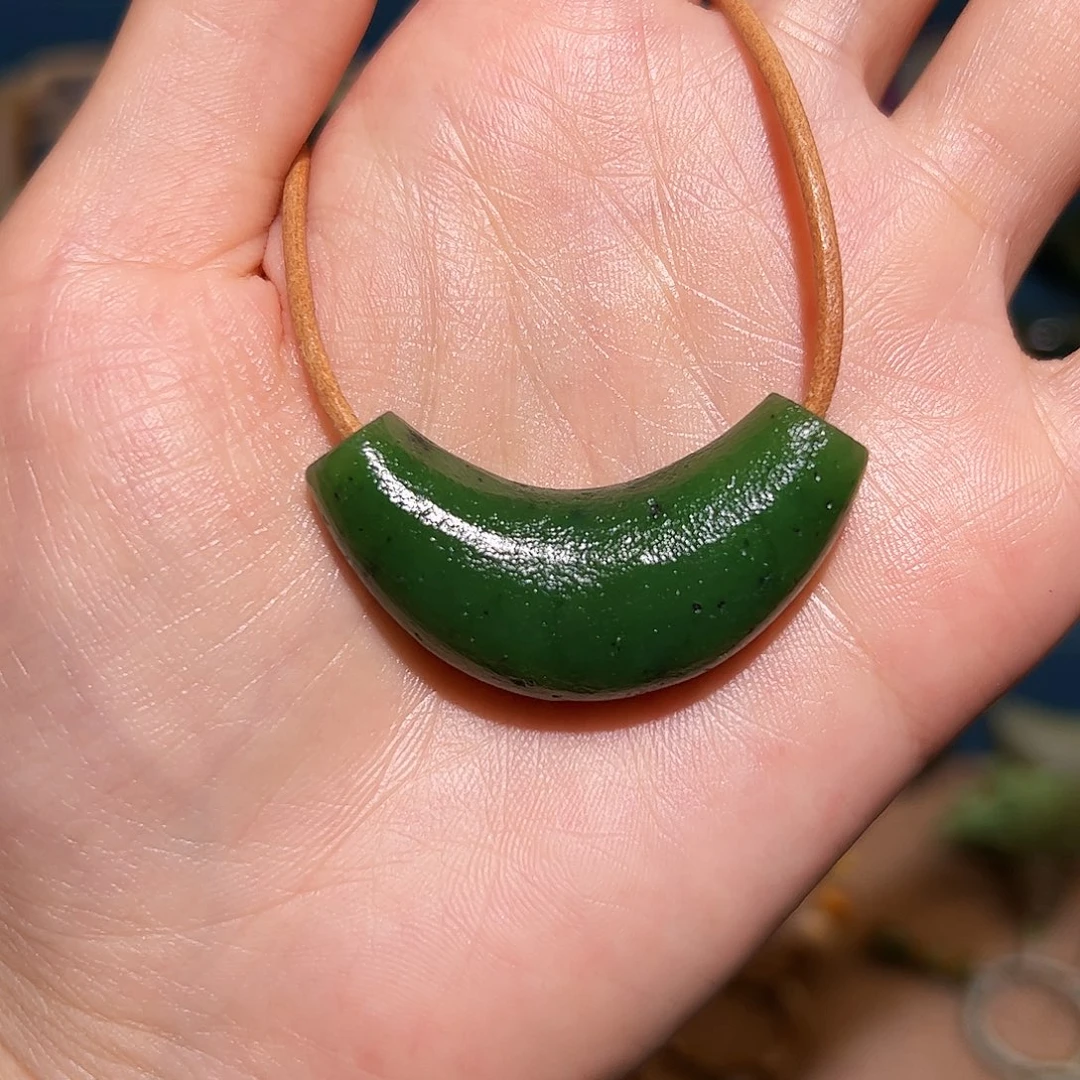 *****和田玉未镶嵌颈饰