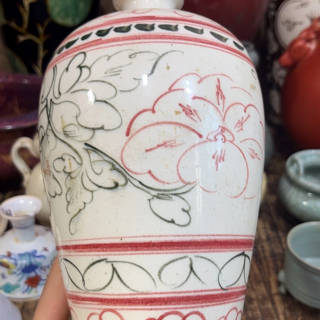 摆件是灯红酒绿的花费几万块地方吧