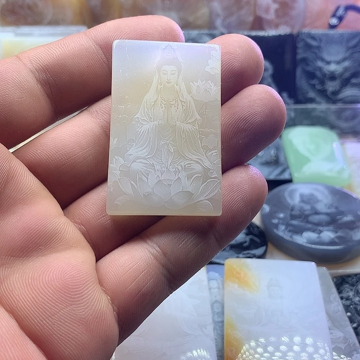 未镶嵌颈饰玛瑙/玉髓江****哥