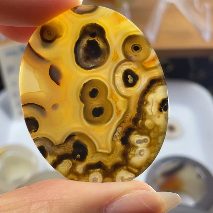 玛瑙/玉髓未镶嵌牌子