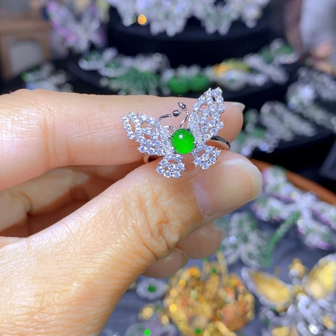 翡翠颈饰银S925镶嵌天然翡翠