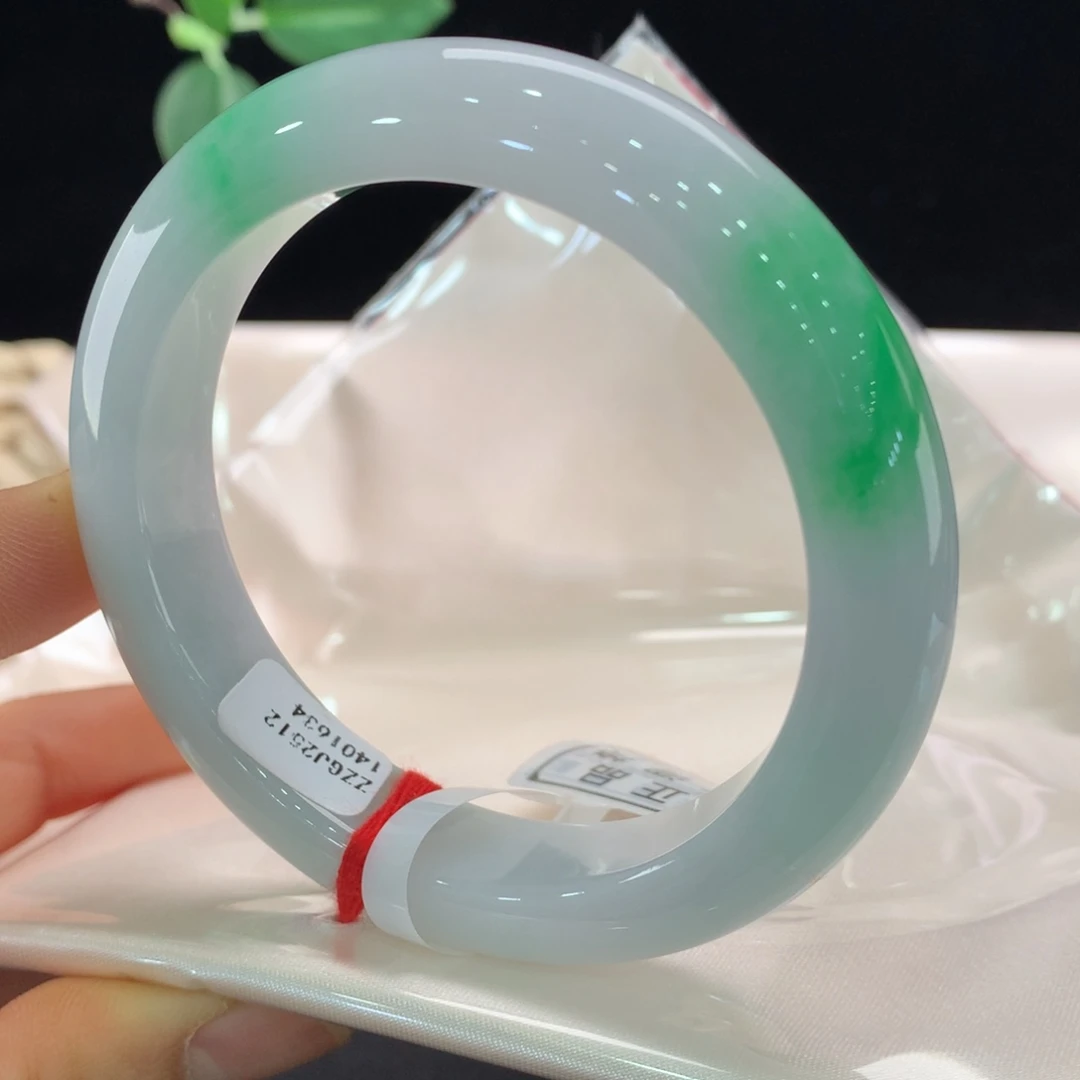 翡翠未镶嵌手镯1634