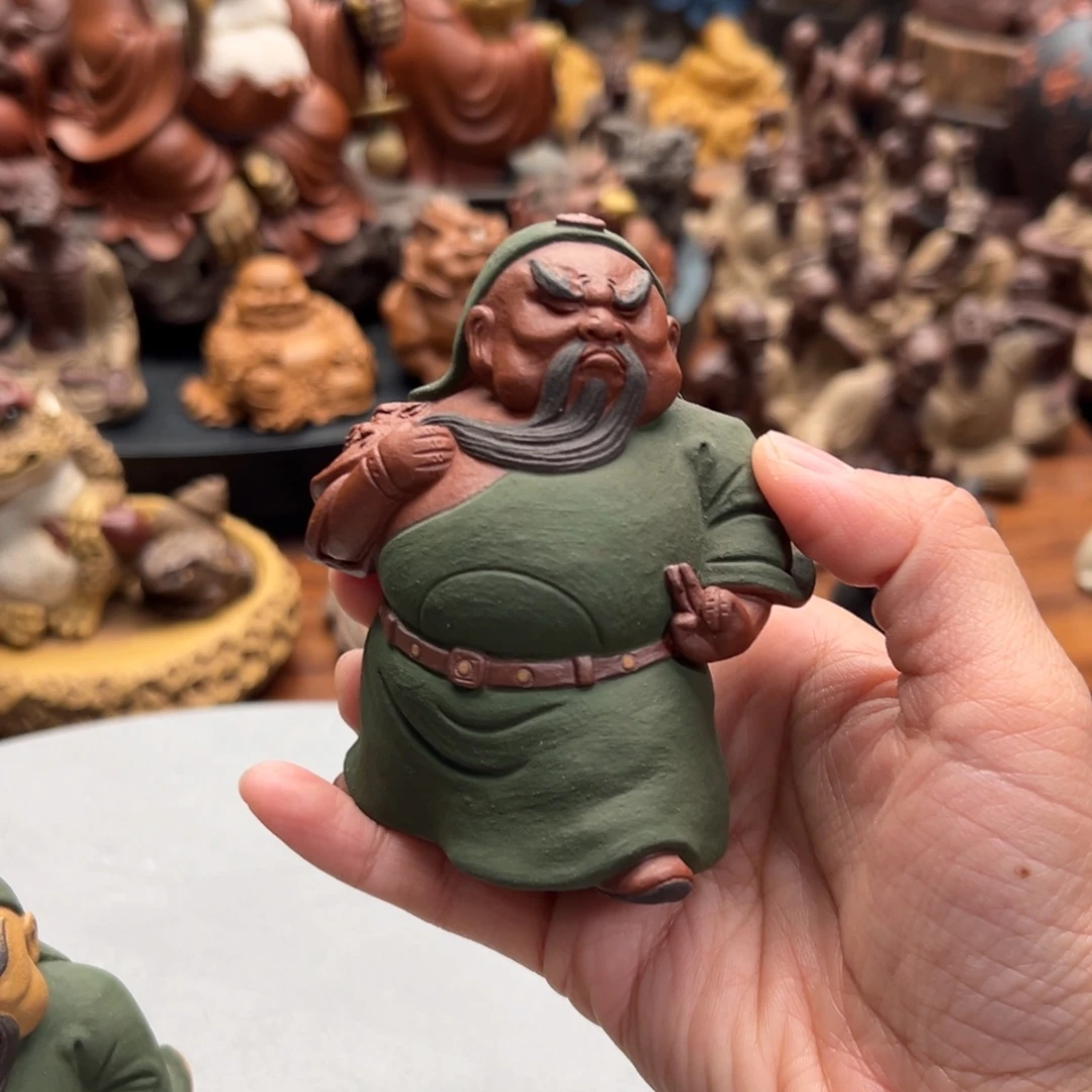 紫砂茶宠关公小号