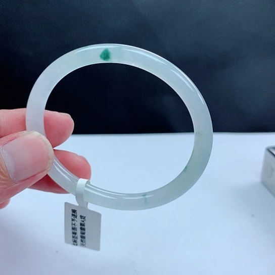 翡翠手镯未镶嵌53贵妃