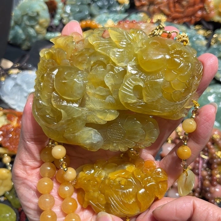 岫玉未镶嵌岫玉吊坠