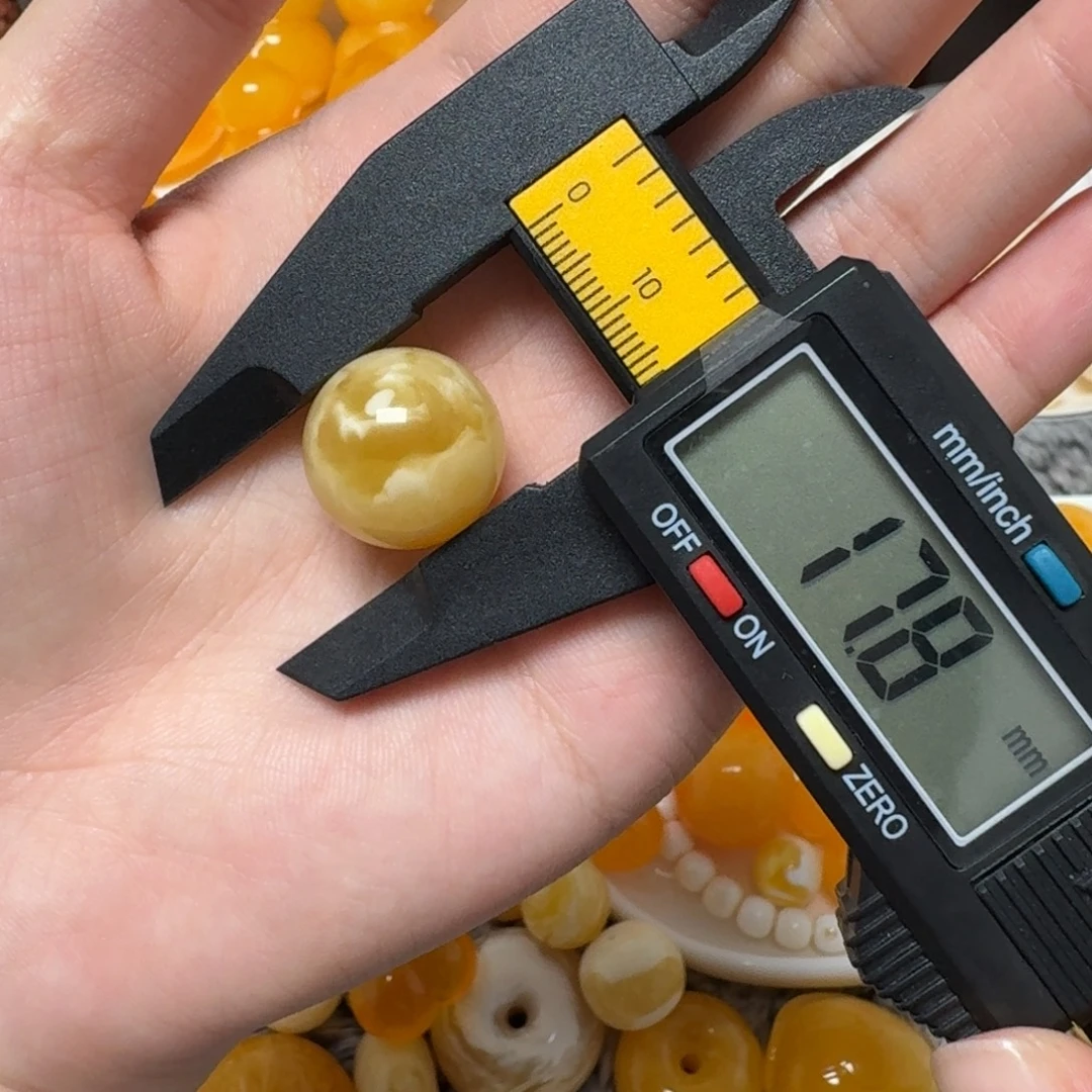 琥珀未镶嵌裸石蜜蜡圆珠