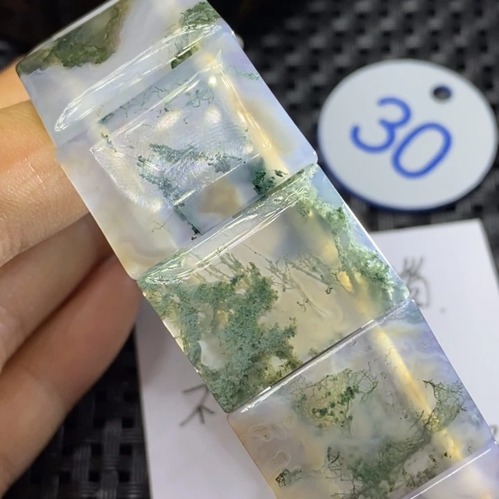 未镶嵌颈饰玛瑙/玉髓陈*明