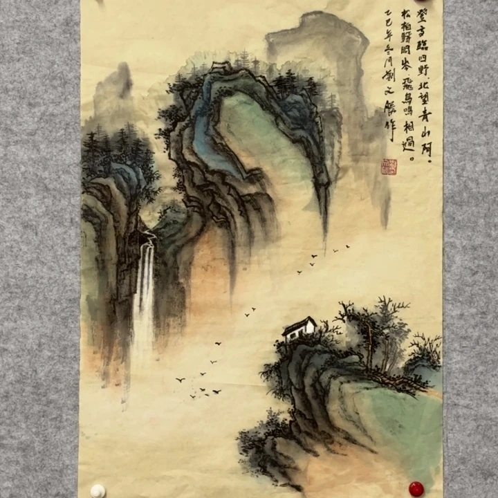 国画花鸟的翅膀是一个