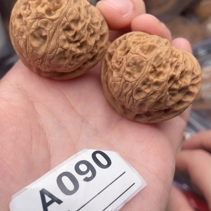 文玩核桃吊坠核桃