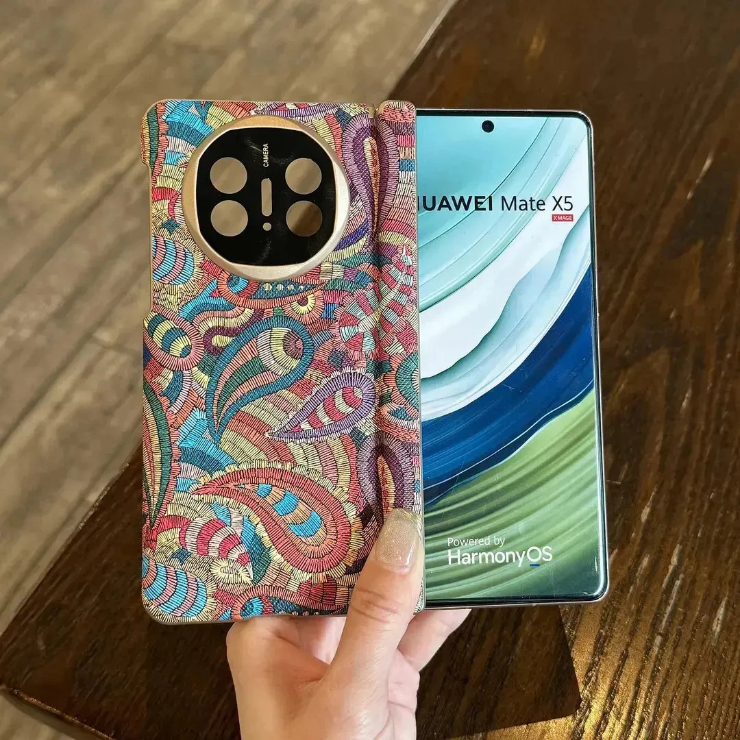 适用华为MateX6手机壳双中轴腰果花刺绣创意X5典藏版潮牌X3保护套