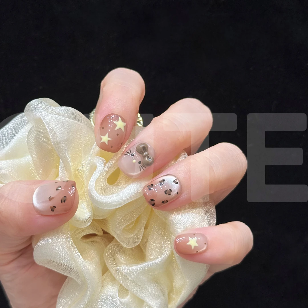 【kitty小豹】初秋短款花朵星星学生风手工穿戴美甲贴片