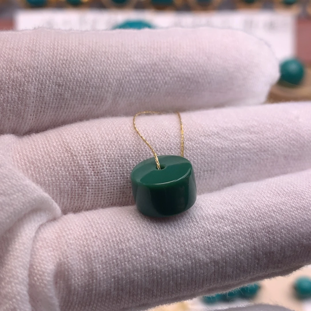 绿松石未镶嵌绿松石10*7mm