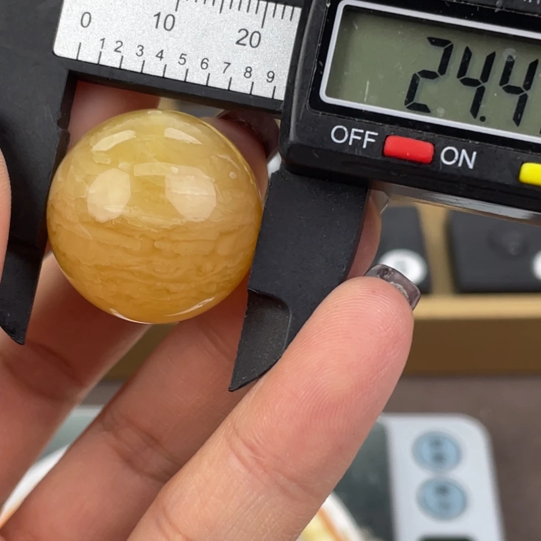 琥珀未镶嵌裸石微瑕198