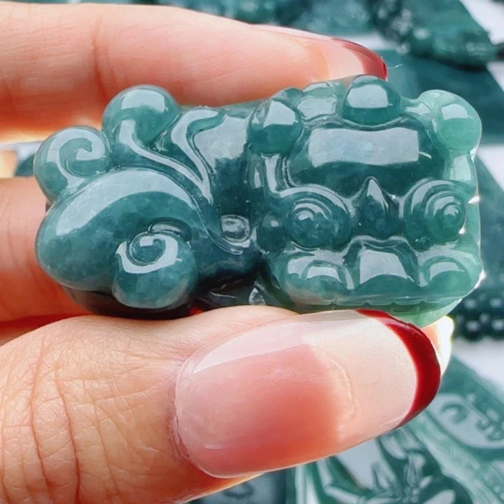 翡翠未镶嵌颈饰多样性发货天然A货翡翠