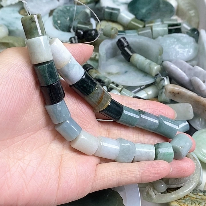 翡翠未镶嵌颈饰天然翡翠115