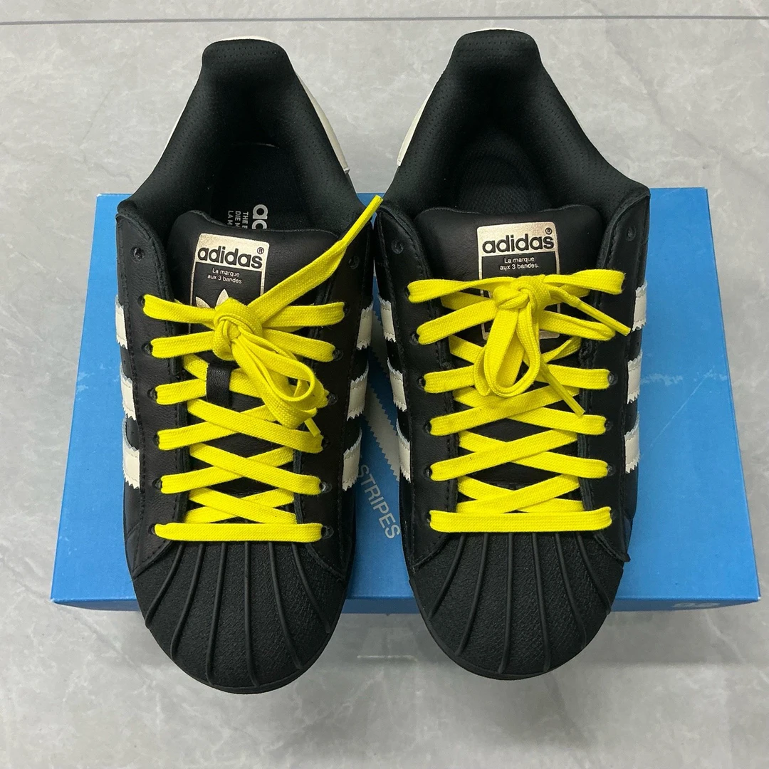 未使用 maje Adidas x Pharrell菲董联名胖丁鞋 原盒42.5码/7065