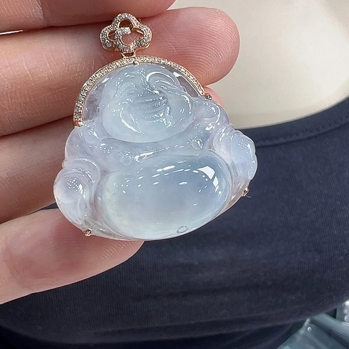 翡翠18K金镶嵌颈饰吊坠