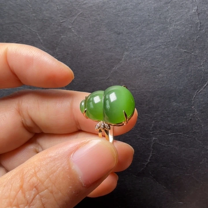 和田玉（碧玉）未镶嵌戒指