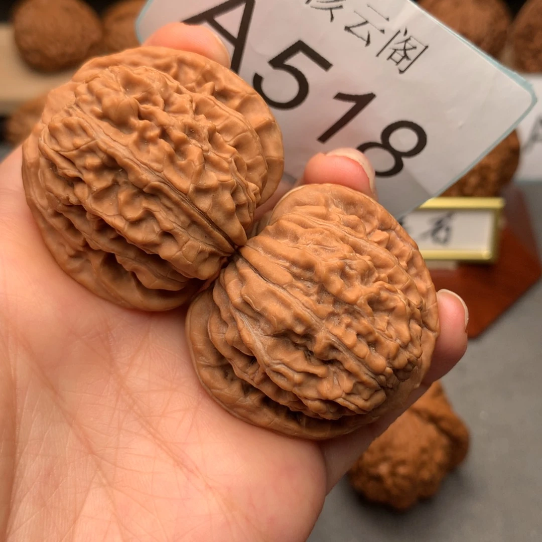 啊***鑫文玩核桃把件39全品四座楼
