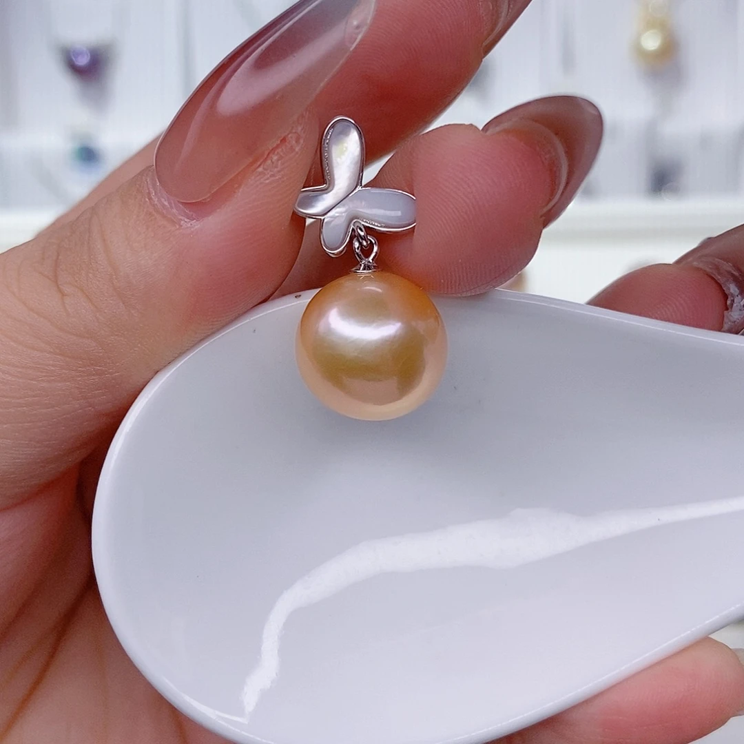 淡水珍珠银S925镶嵌吊坠(赠链)