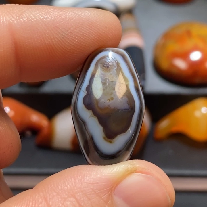 玛瑙/玉髓未镶嵌挂件