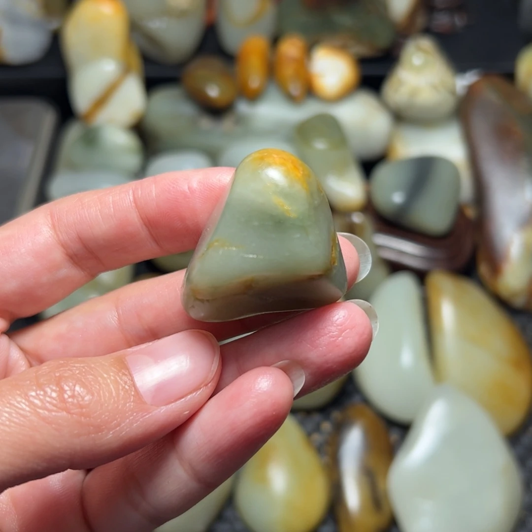 和田玉（青玉）未镶嵌B7