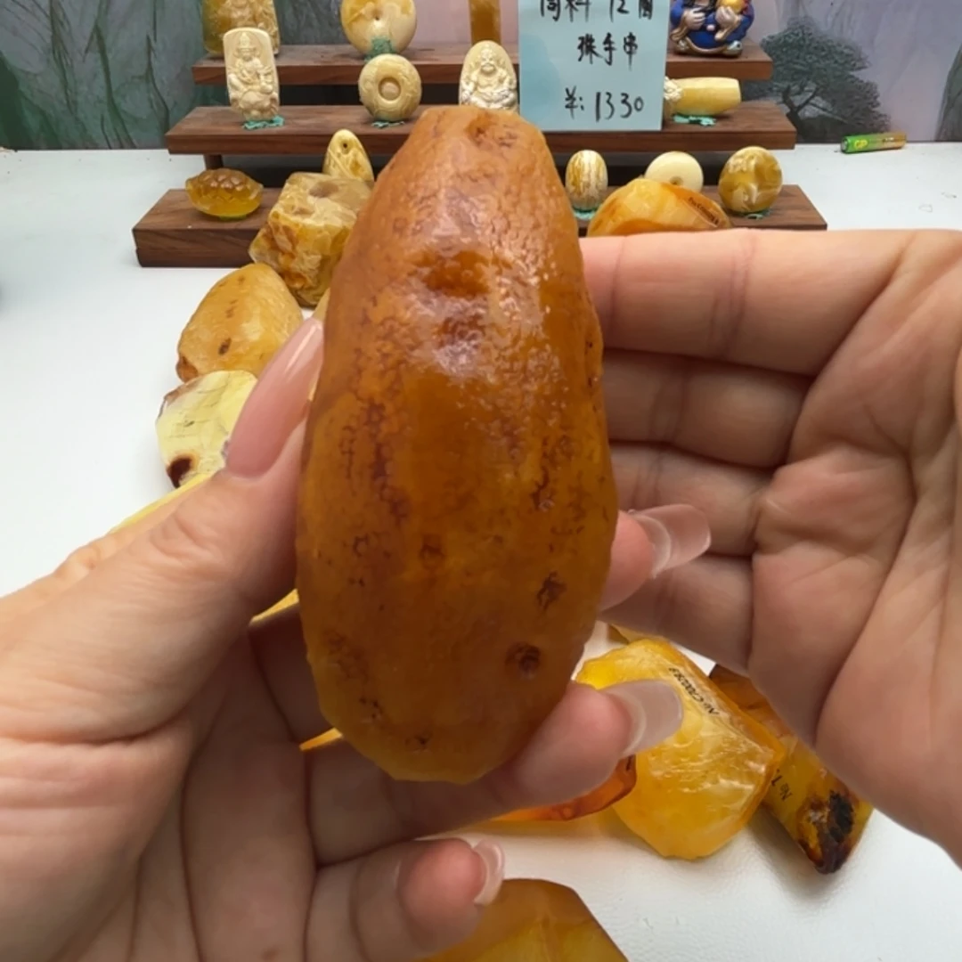 老***号定制琥珀未镶嵌琥珀