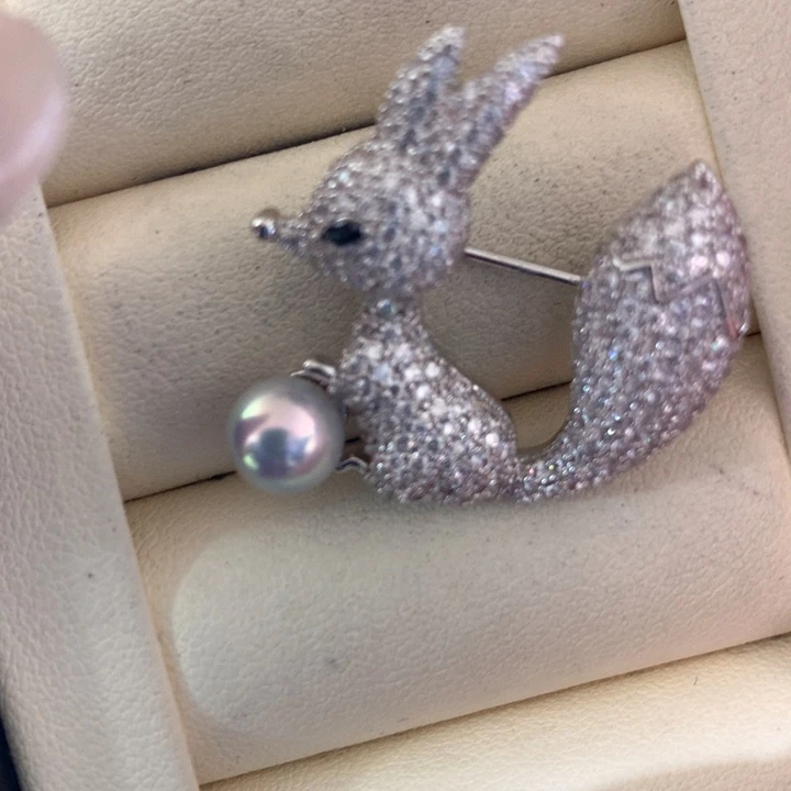 未镶嵌胸饰海水珍珠