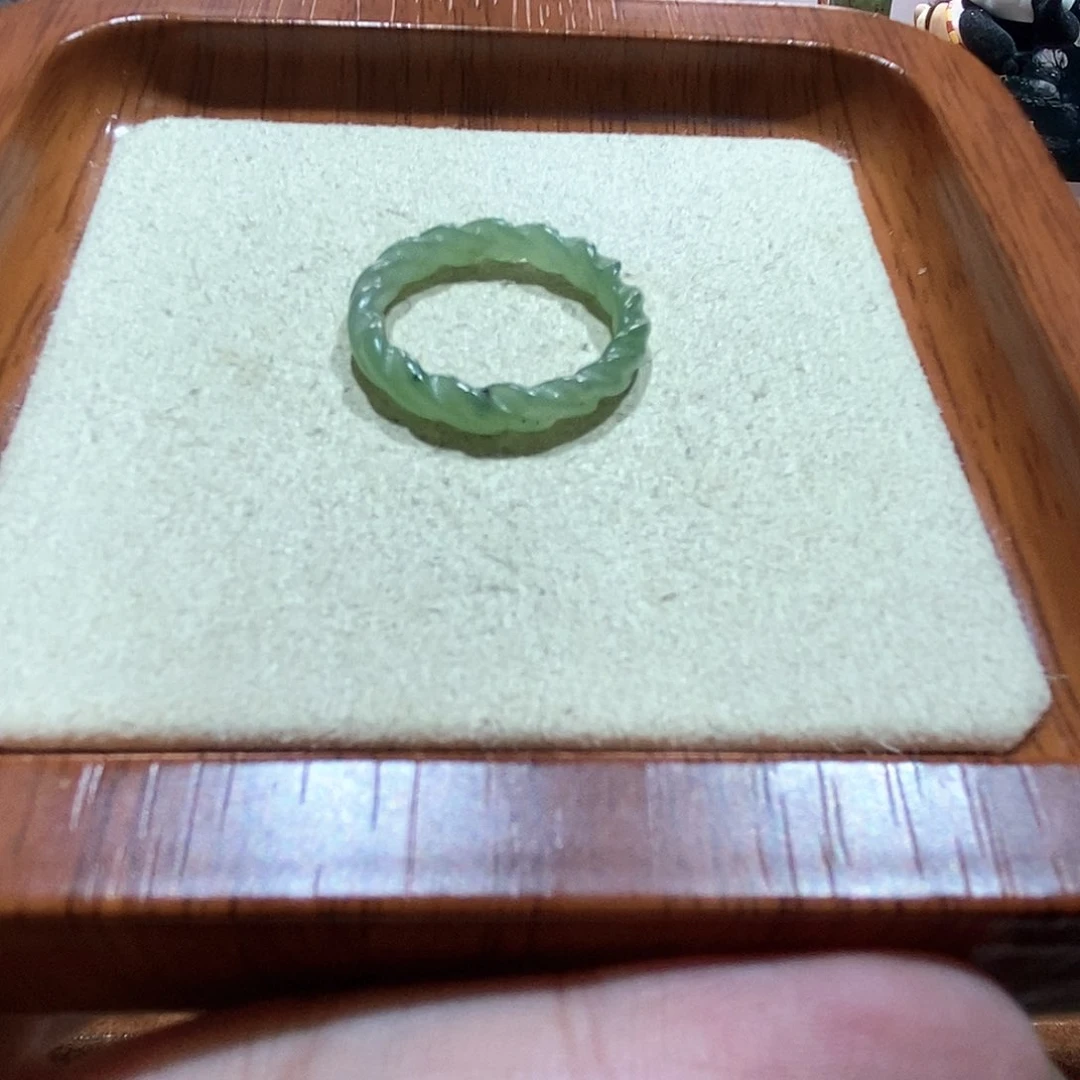 和田玉戒指未镶嵌碧玉麻花18-19号