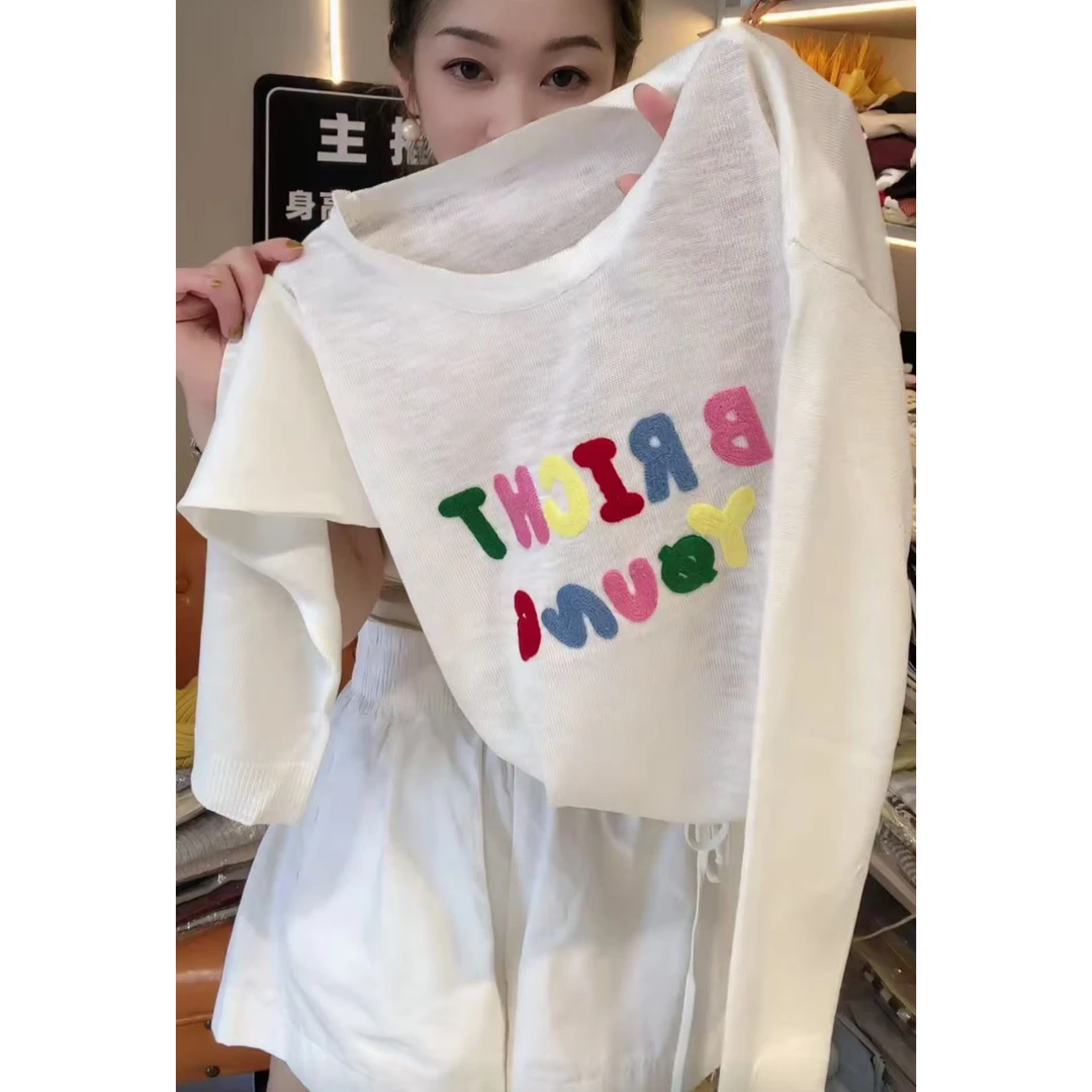 今年流行穿搭2025早秋新款温柔风修身型字母设计毛针织衫长袖上衣