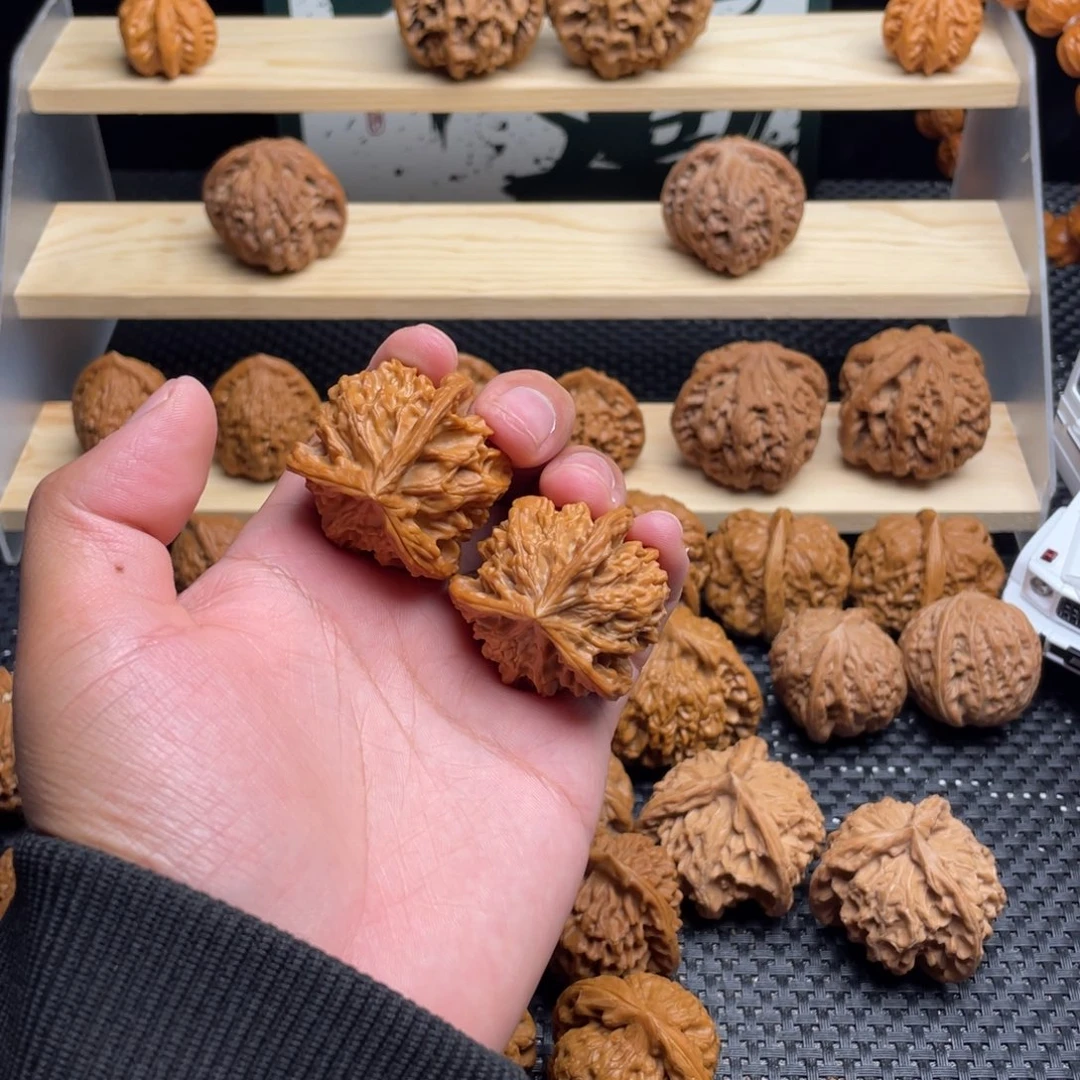 看***山文玩核桃把件盘山39全