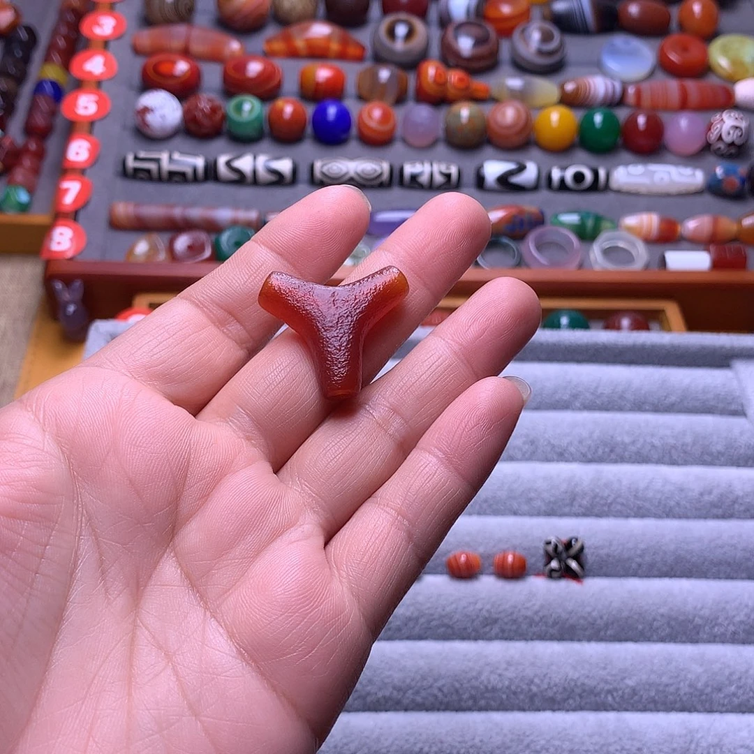 九***离玛瑙/玉髓未镶嵌颈饰