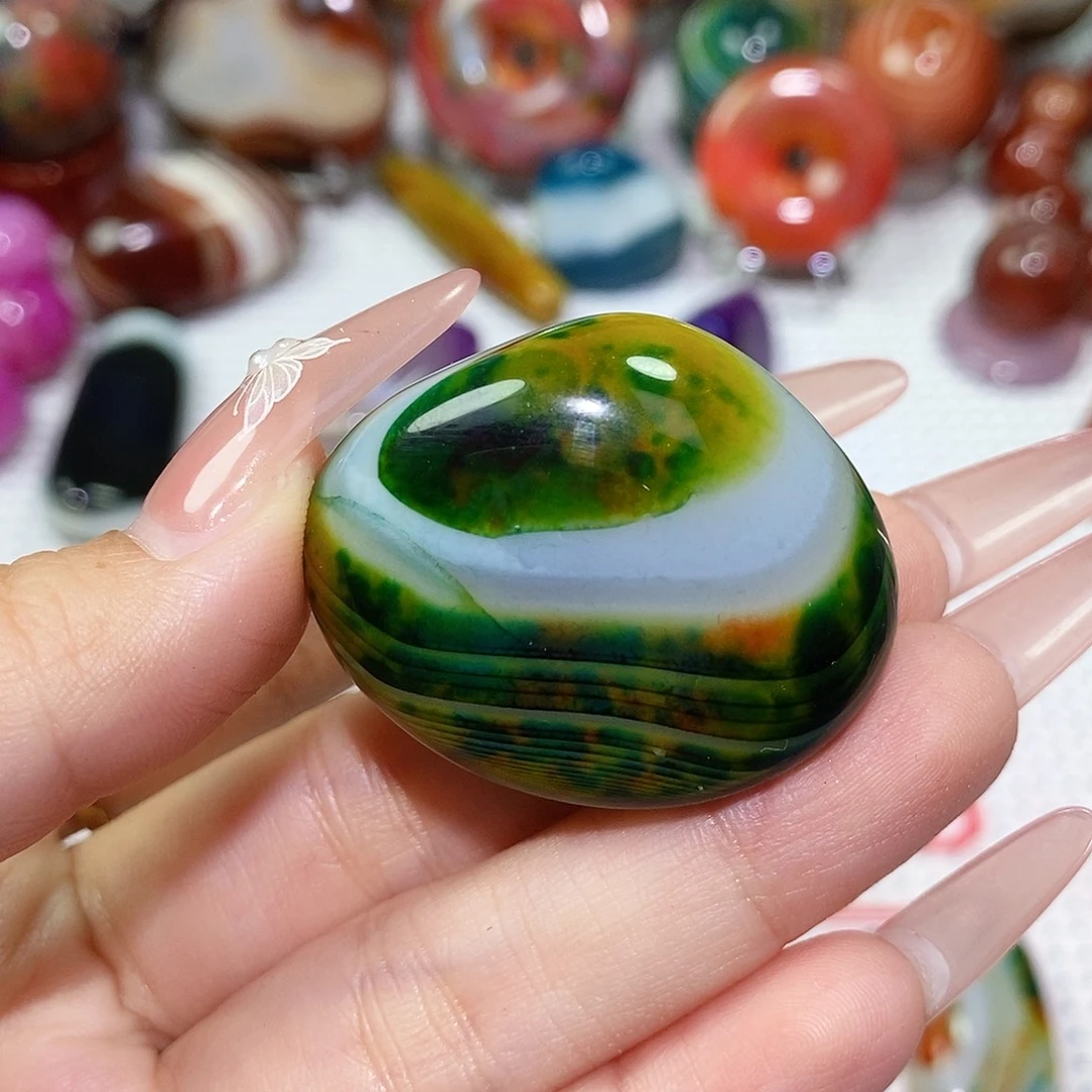 夏***天玛瑙/玉髓未镶嵌珠宝奇石