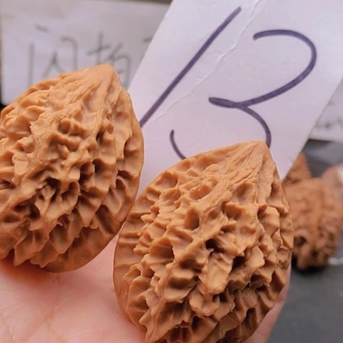 吊坠桃核39招财鼠核桃