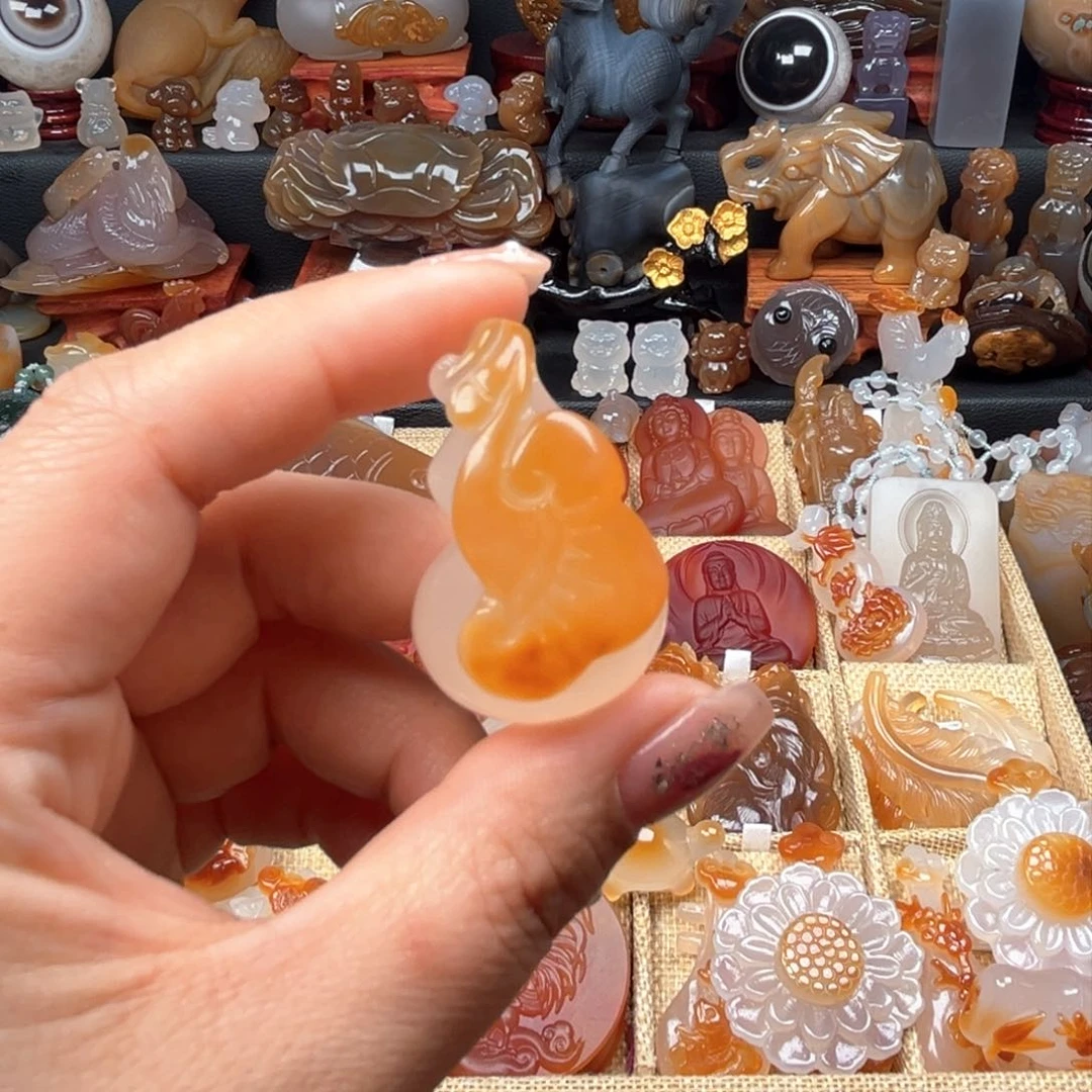 玛瑙/玉髓颈饰合金