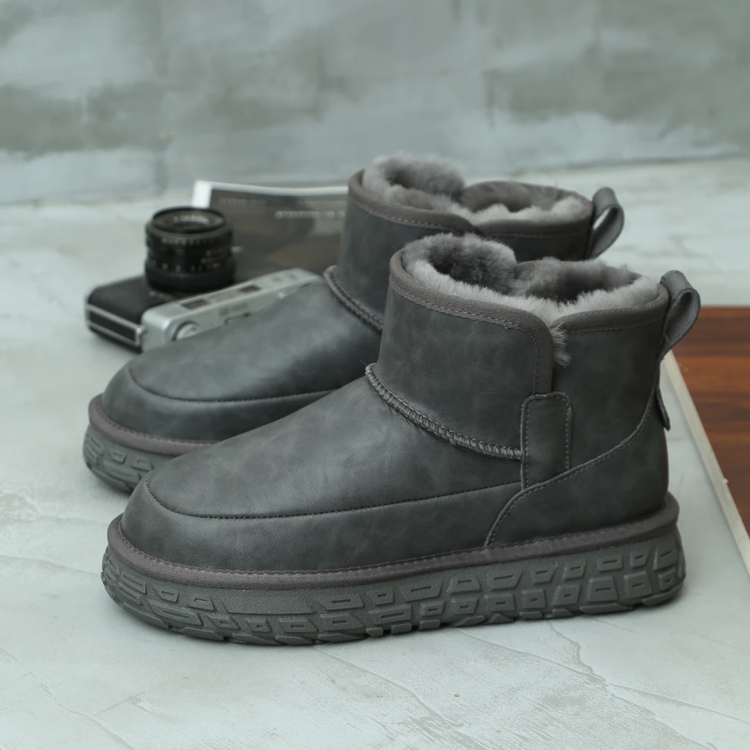 6折特价福利款！防水牛皮全羊毛内里雪地靴男棉鞋 J8578-1