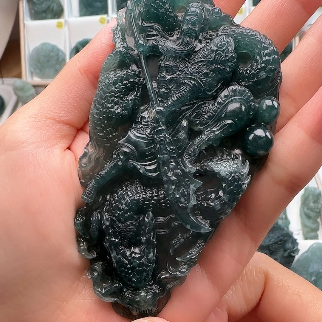 定制翡翠未镶嵌大威天龙翡翠多少