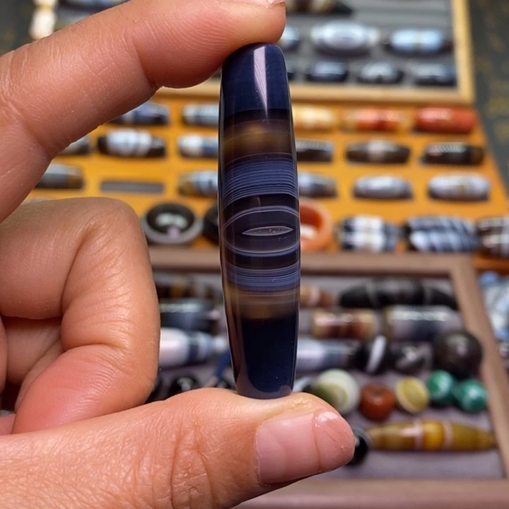 未镶嵌玛瑙/玉髓珠宝半成品五***楼