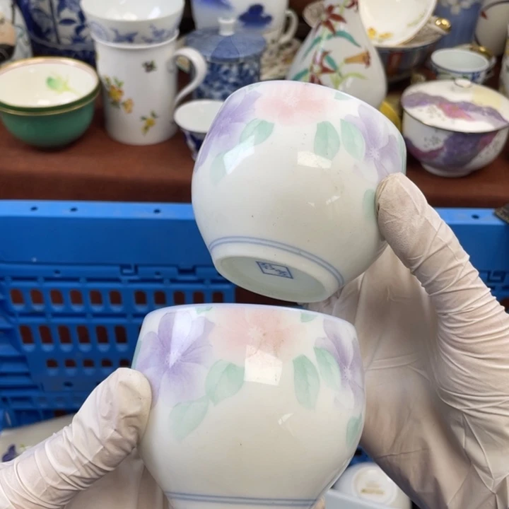 他家瓷器真美…开播的