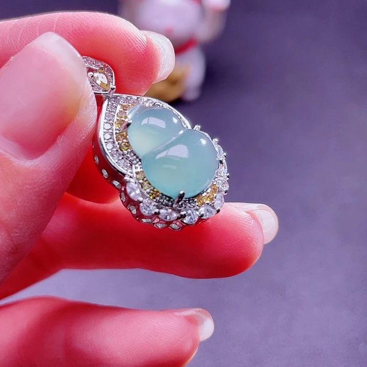 翡翠吊坠(不含链)未镶嵌