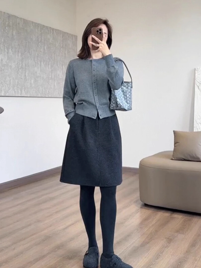 短裙半裙纯色百搭中腰成人常规半身裙裙子高腰包臀毛呢秋冬A字MM