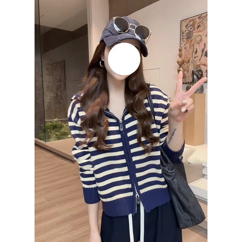 显瘦蓝色双拉链条纹连帽长袖针织衫女秋季外搭开衫新款百搭上衣潮